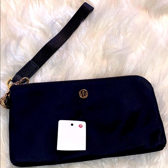 lululemon athletica Handbags - New without tags Lululemon Wristlet
